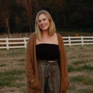Meet your Posher, Lauren